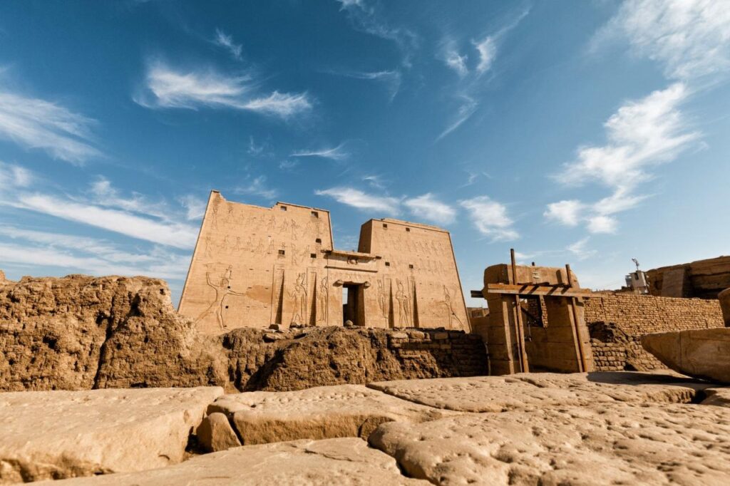 Egypt_Edfu Temple_1