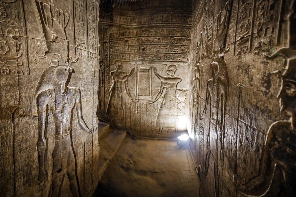 Egypt_Edfu Temple_4