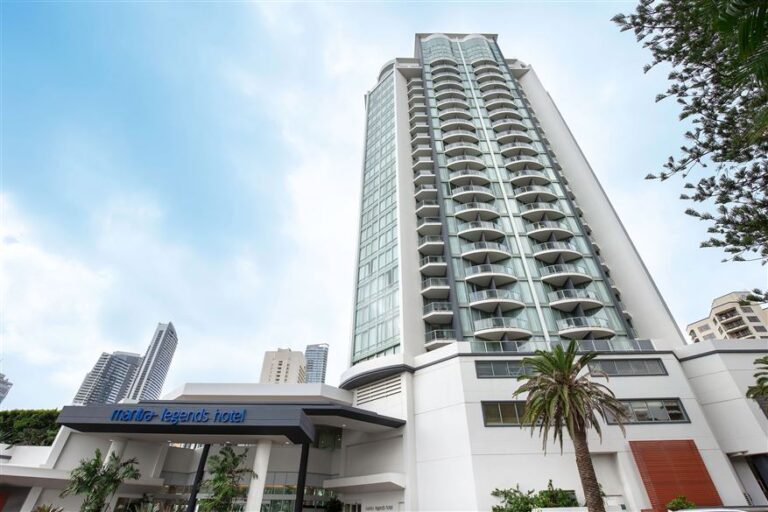 Mantra Legends Hotel building in Gold Coast