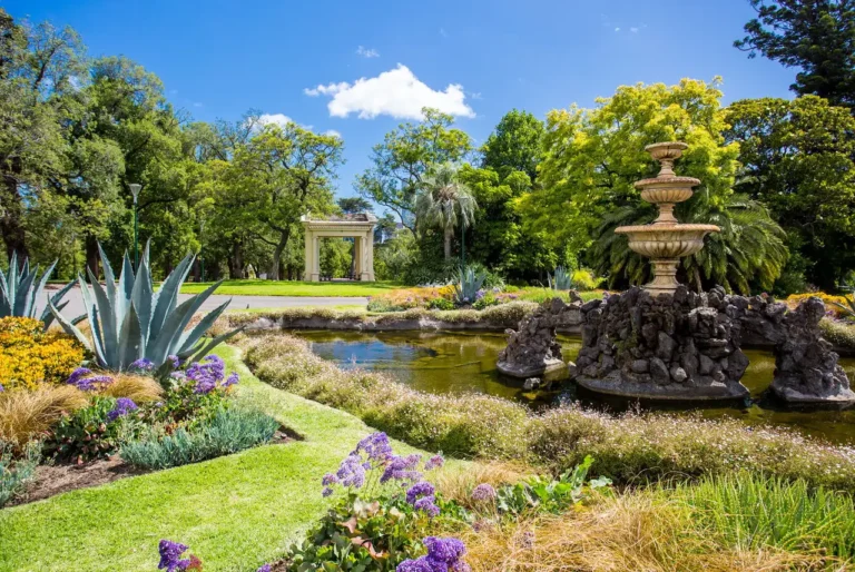 Beautiful fountain and greenery in Fitzroy Garden, Australia