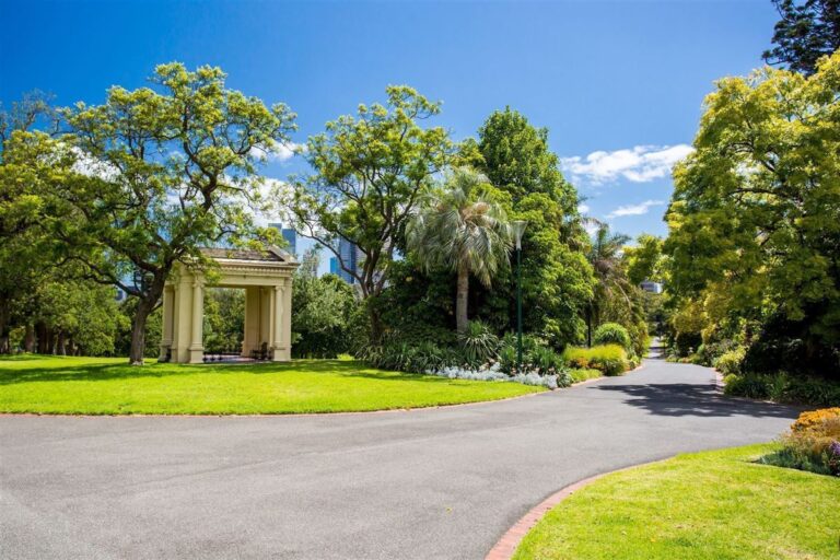 Fitzroy Gardens pathway and pavilion in Melbourne