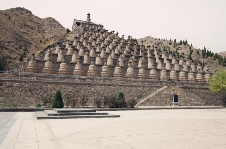 108 Pagoda in China