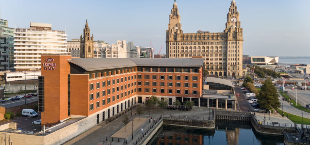 Liverpool Crowne Plaza Hotel near famous waterfront buildings