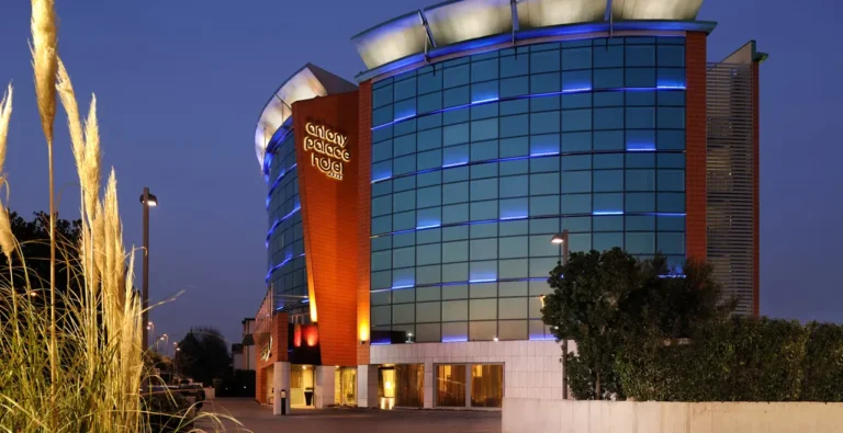 Modern architecture of Antony Palace Hotel at night