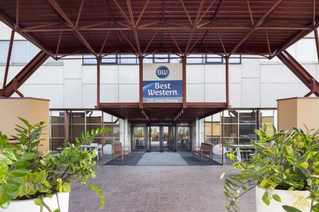 Entrance of Best Western CTC Hotel Verona.