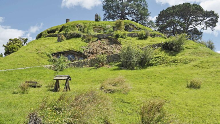 Hobbiton tour on day 3 in New Zealand