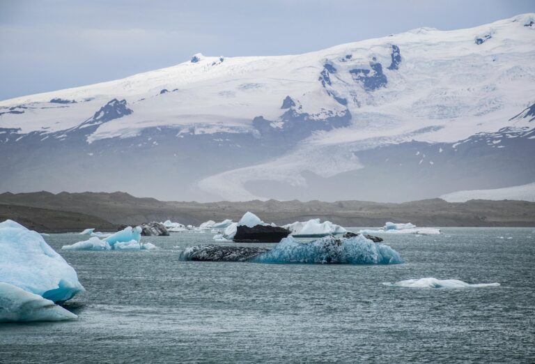 Icebergs floating in Jökulsárlón Glacier Lagoon, Iceland.