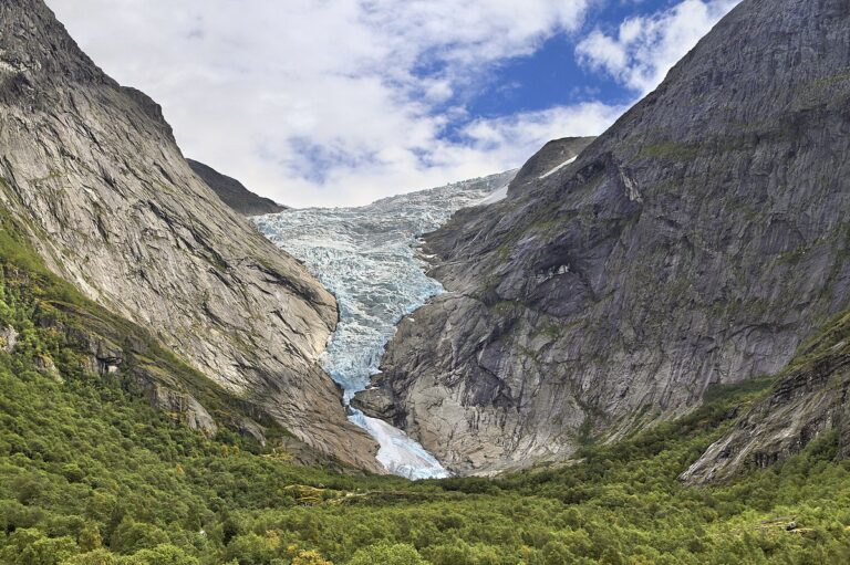 Birkedal Glacier in a Nordic valley