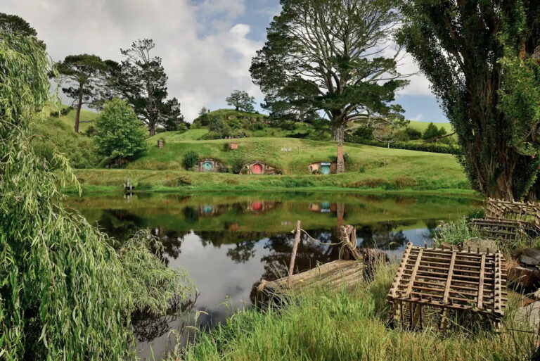Hobbiton tour on New Zealand Day 3