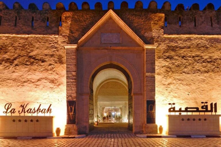 Entrance of La Kasbah Hotel in Kairouan at night